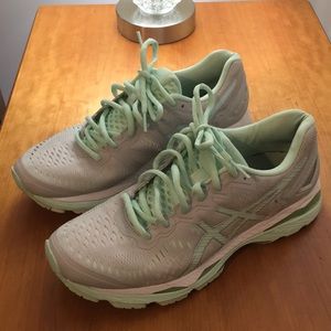 Grey & turquoise ASICS